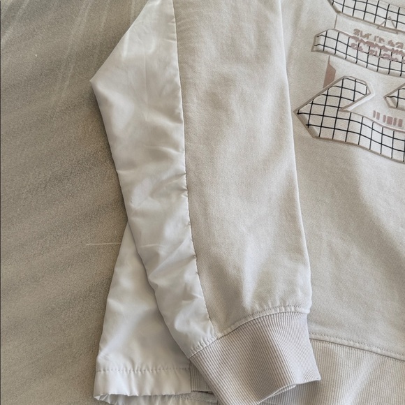 DISNEY PARKS Star Command Buzz Lightyear Sweatshirt Off White Sweater Size LG - Picture 8 of 9